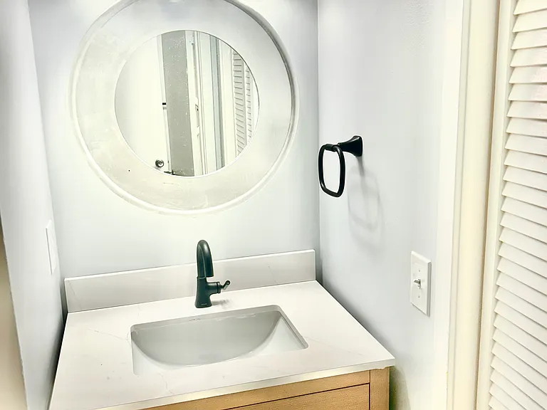 Master Vanity and Closet Entry