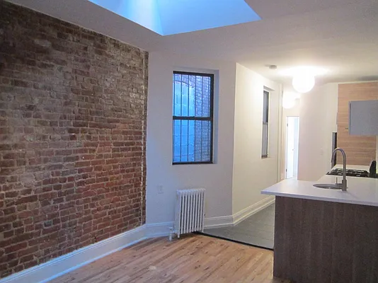 Rented by Bohemia Realty Group | media 8