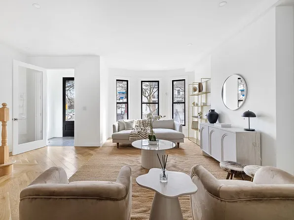 735 Chauncey St, Brooklyn, NY 11207