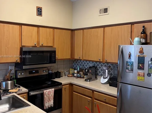 2445 SW 18th Ter APT 807, Fort Lauderdale, FL 33315