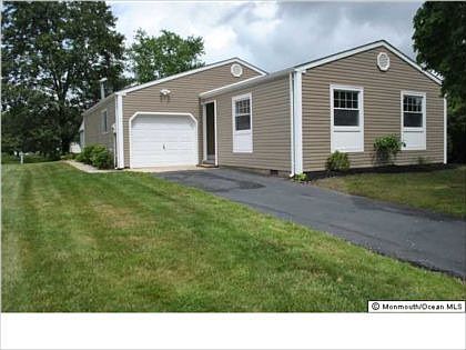 1st image of 254 Harrington Dr N
