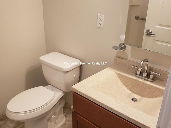 4th image of 46 Pilgrim St #202