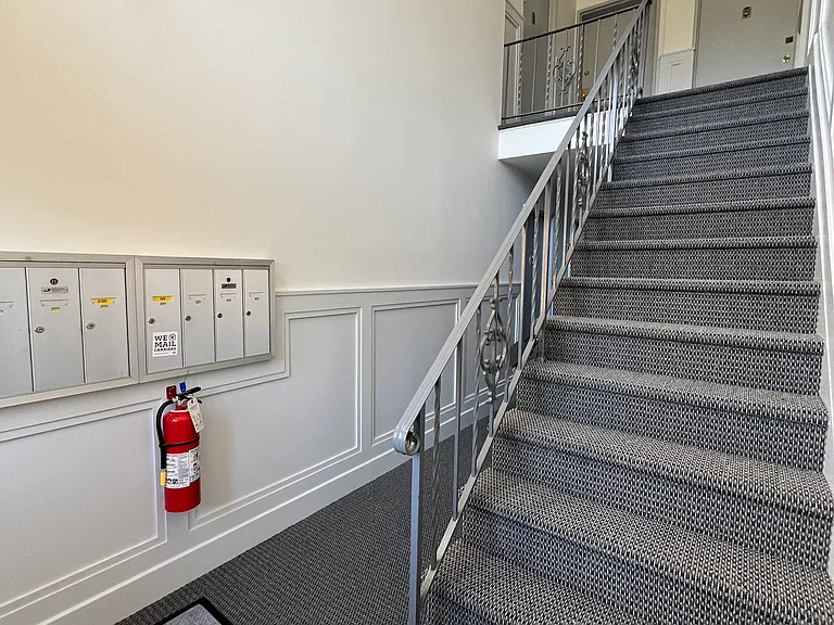255 West St #2H — Photo 2