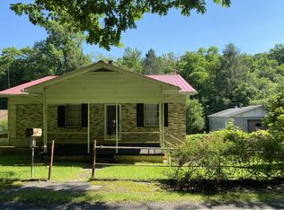 968 Snow Hill Rd, Quinwood, WV 25981