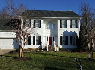 3116 Peninsula Dr, Jamestown, NC 27282