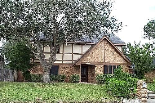 1st image of 2929 Cypress Dr