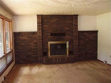 3rd image of 15843 Vale St