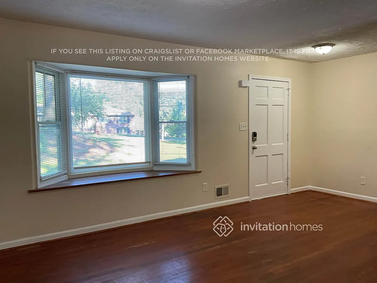 Building Photo - 3370 Doyle Ln SW