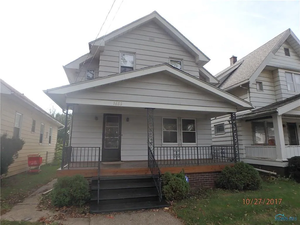 1433 Prouty Ave photo 1