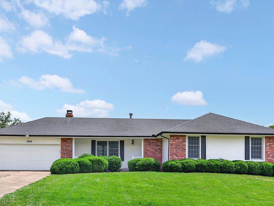 1st image of 2926 E Ridgeview Street