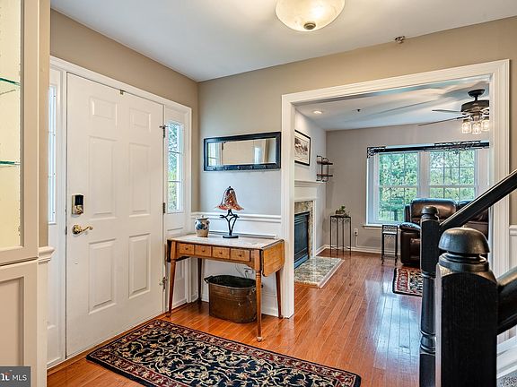 3rd image of 1306 Black Walnut Dr #72
