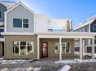 888 S Valentia St BUILDING 19, Denver, CO 80247