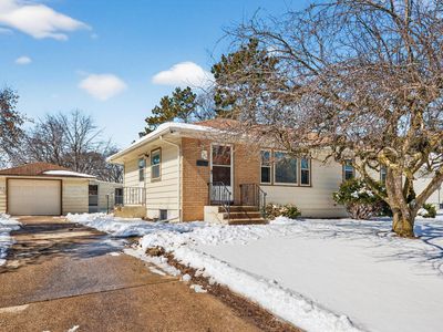 8706 20th Ave S, Bloomington, MN, 55425