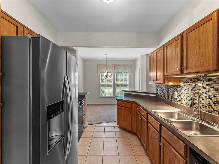 7813 Villa Pl — Photo 12