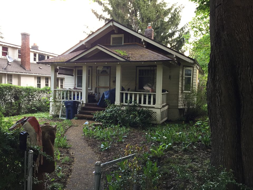 1st image of 1335 E Nina Ave
