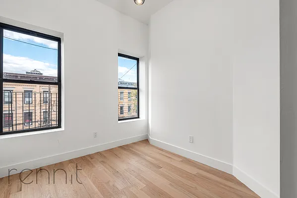 Rented by Rennit Inc. | media 6