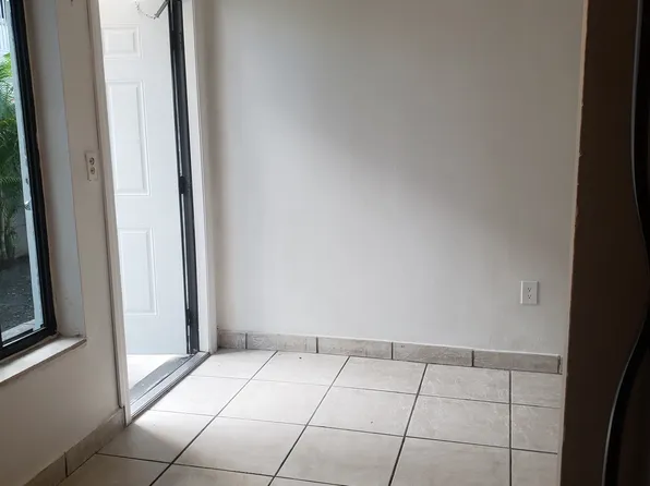 1144 NW 5th St #3, Miami, FL 33128