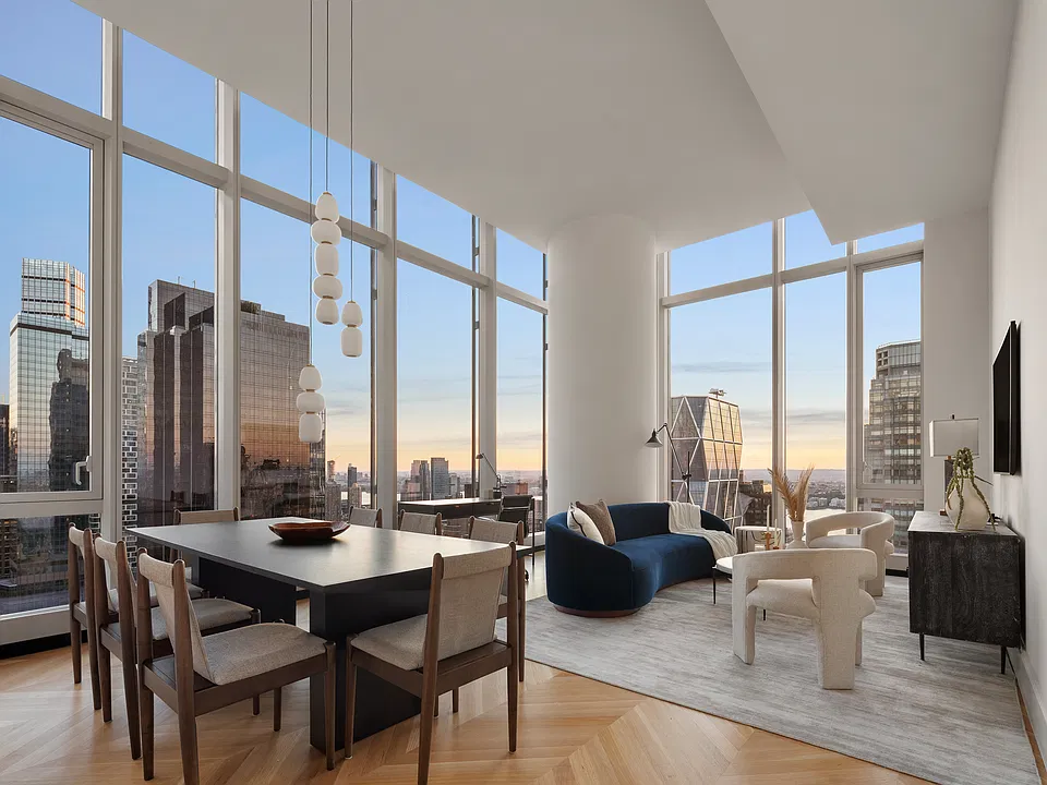 217 W 57th St #49D