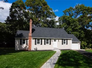 1 Enfield Rd, Warwick, RI 02886