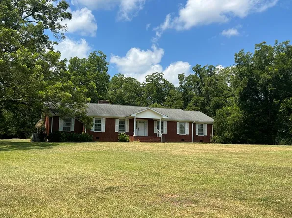 925 Woodlawn Rd, Greenwood, SC 29646