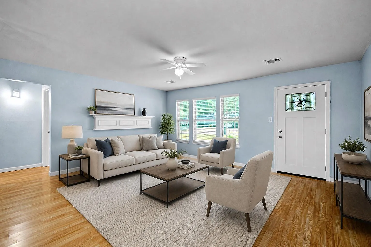 3 bed, 1.0 bath, 952 sqft, $1,500 — Photo 1