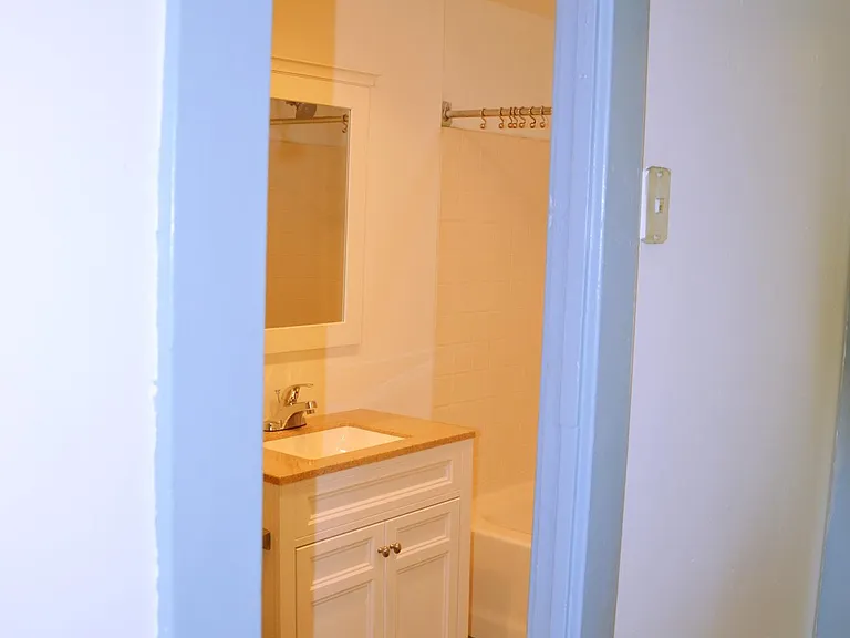 522 W McMicken Ave #2 — Photo 12
