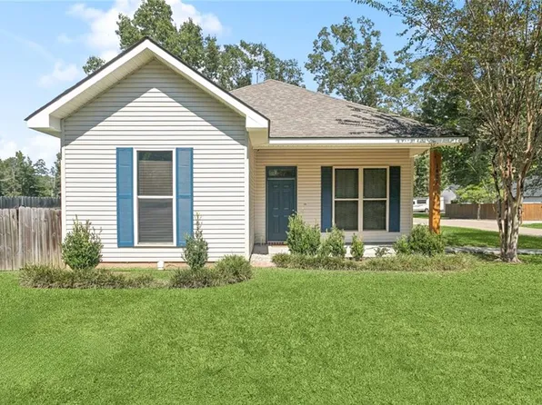 1605 Labarre St, Mandeville, LA 70448