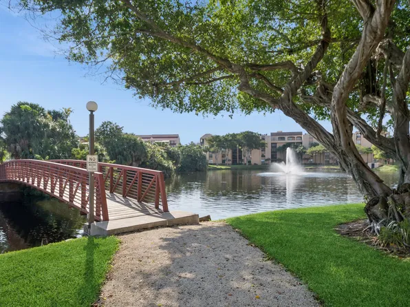 2455 Lindell Boulevard #3302, Delray Beach, FL 33444