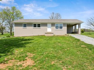 3042 Maysville Rd, Scottsville, KY 42164
