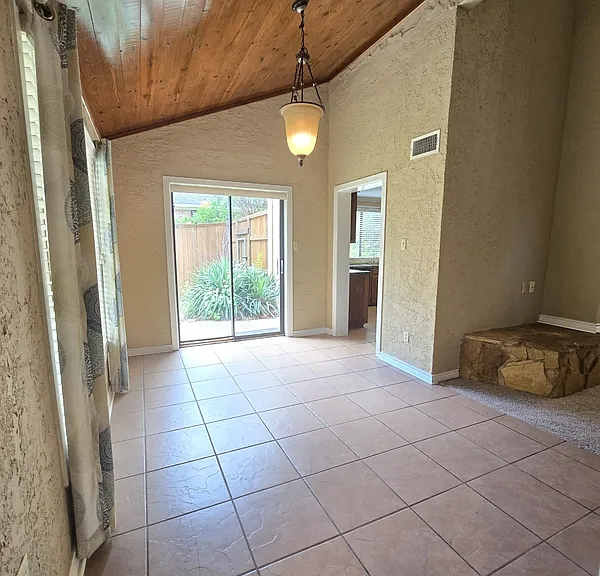 1822 Northwood Ct — Photo 10