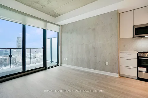 284 King St E Photo 1