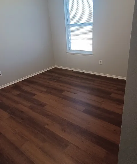 1025 Bainbridge Ln — Photo 11