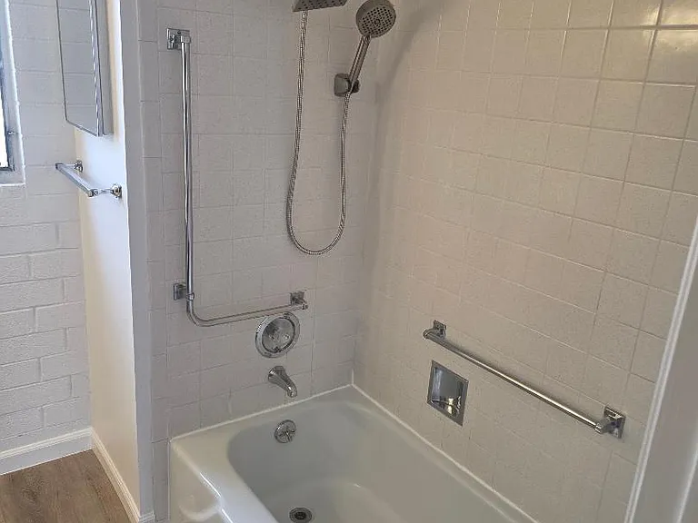 408 S Paseo Quinta #B — Photo 8