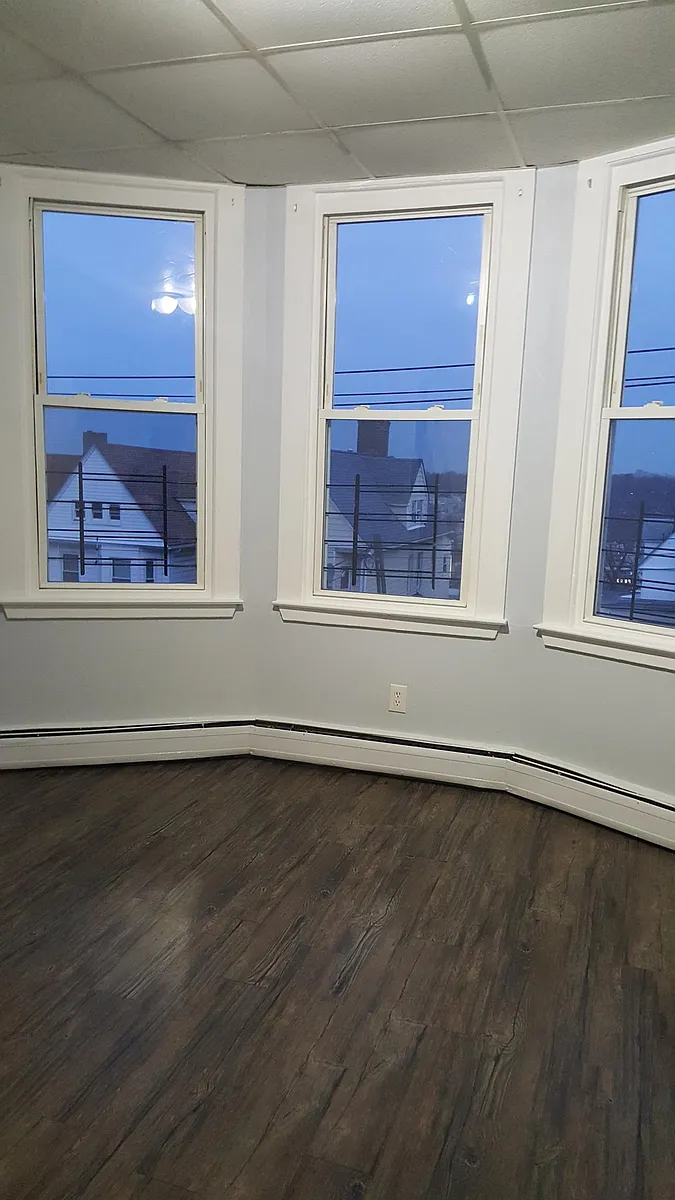 Building Photo - 57 Morningside Ave #2N