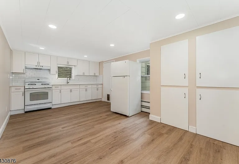 33 Sergeantsville Rd #B — Photo 2