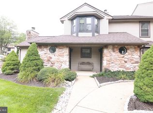 451 Redbud Ct, Warrington, PA 18976