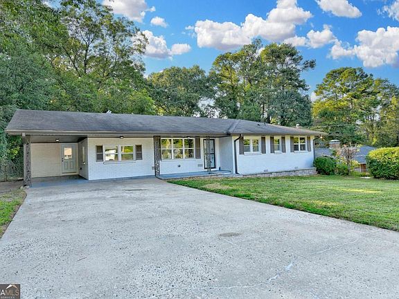 2nd image of 2181 Juanita St