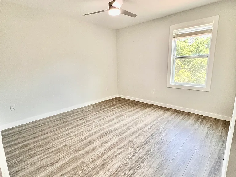 1954 Freedom Dr #1 — Photo 19