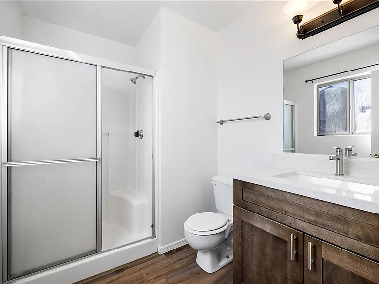 4517 N Sauter Dr E — Photo 16