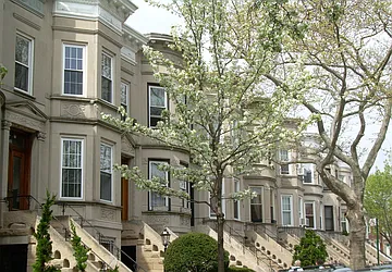 Rented by Amicourt LLC