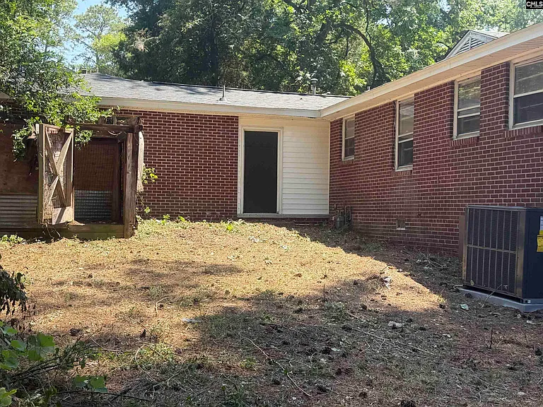 1111 Standish St — Photo 35
