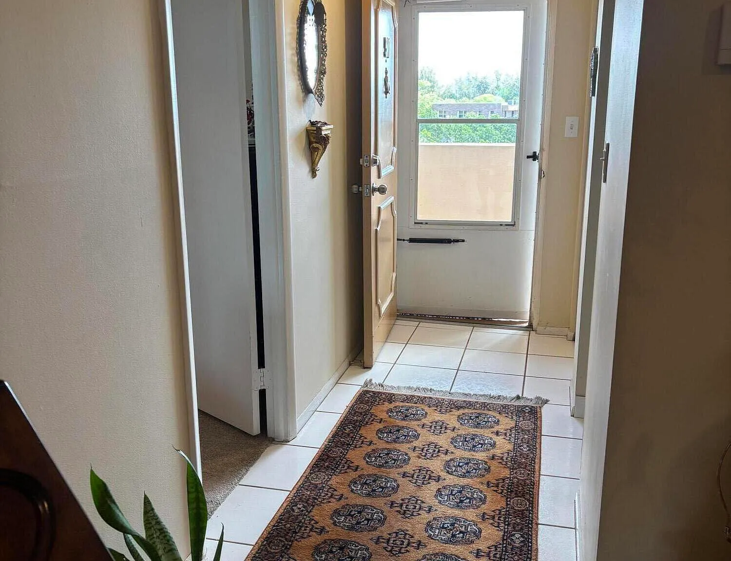2 bed, 2.0 bath, 1300 sqft, $2,100 — Photo 2