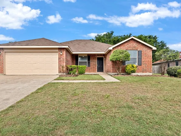 3563 Red Mine Ln, Grand Prairie, TX 75052