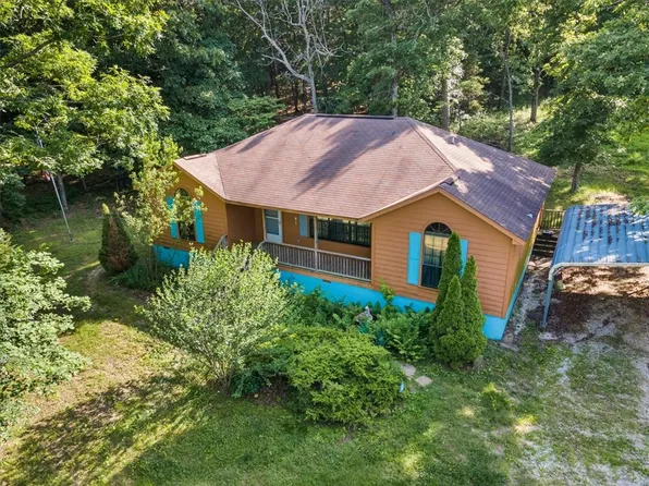 221 Madison St #7308, Huntsville, AR 72740