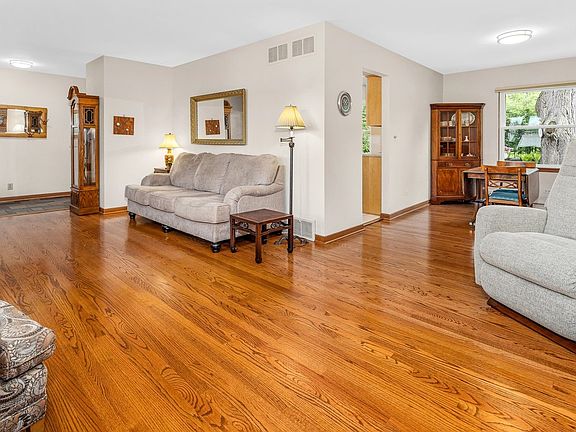 4th image of 441 Tupelo Ave