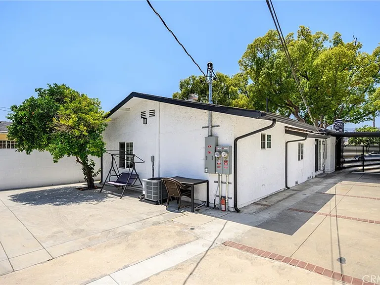 1010 Mariposa St — Photo 26