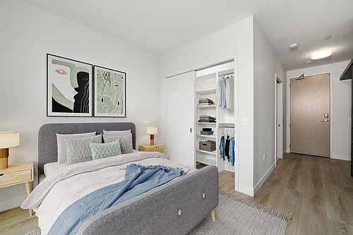 641 N Ogden Ave #605 Photo 1