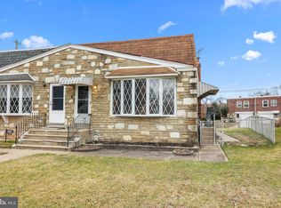 8653 Agusta St, Philadelphia, PA 19152