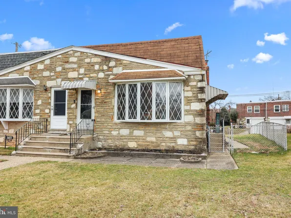 8653 Agusta St, Philadelphia, PA 19152