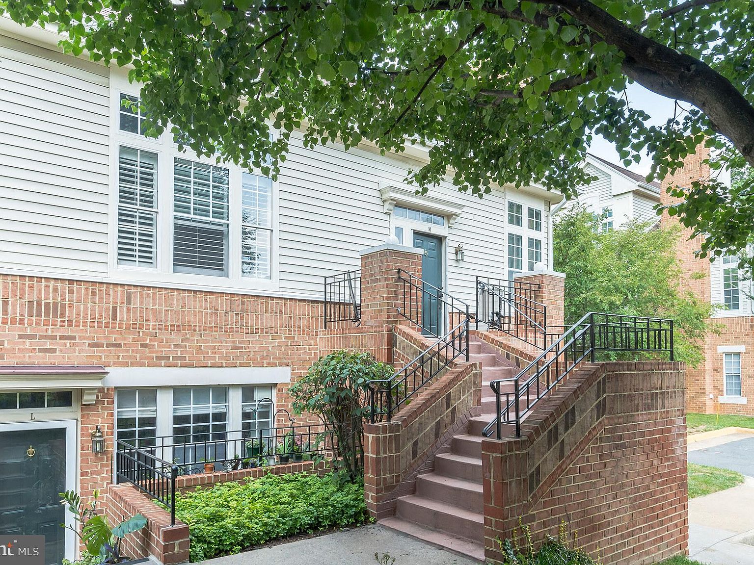 7023 Haycock Rd Apt M Falls Church Va 243 Zillow